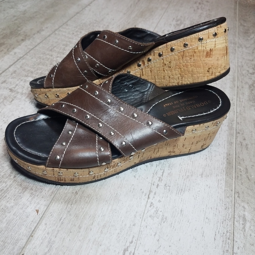 Donald Pliner Syra Brown Strappy Studded Wedges 8